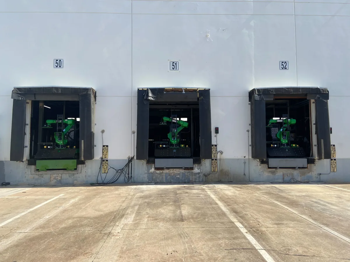 Pickle Robot Unload System